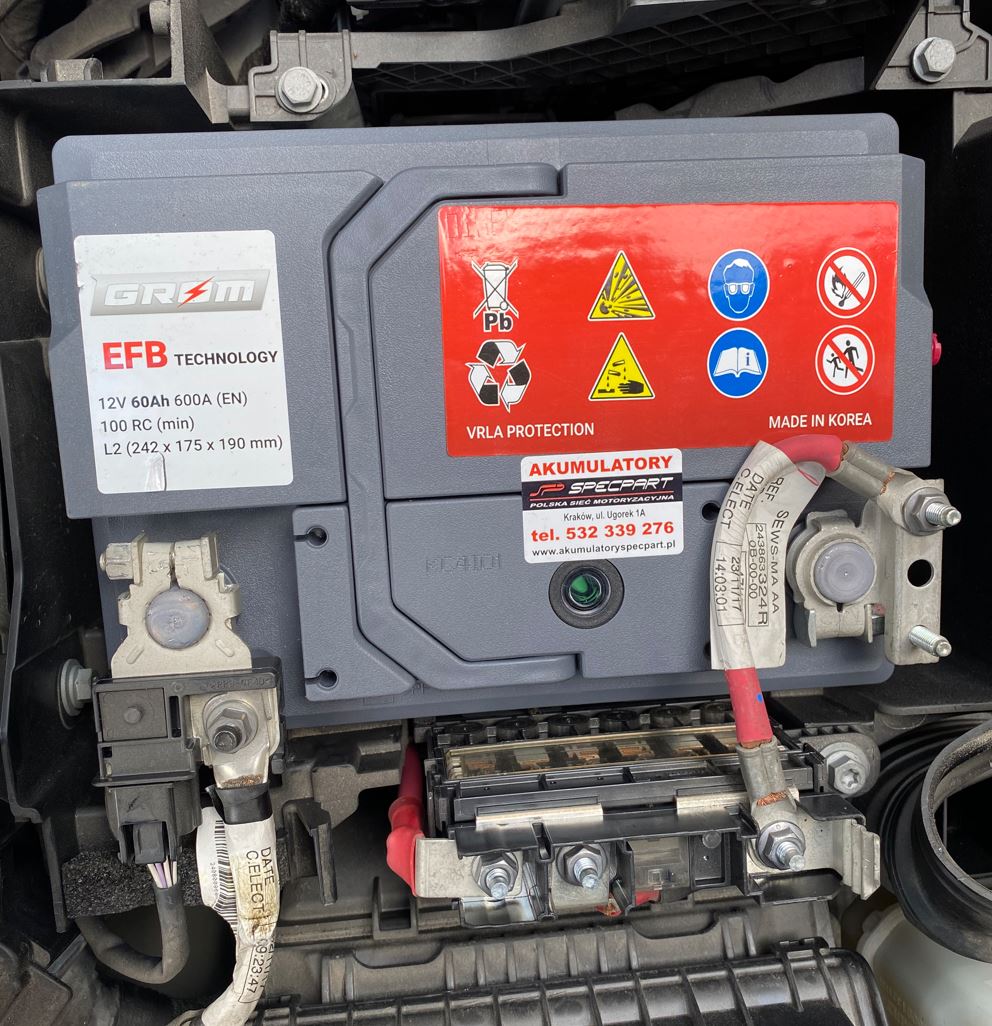 Akumulator zamontowany w Renault Megane 4 1.2 benzyna start-stop 2019